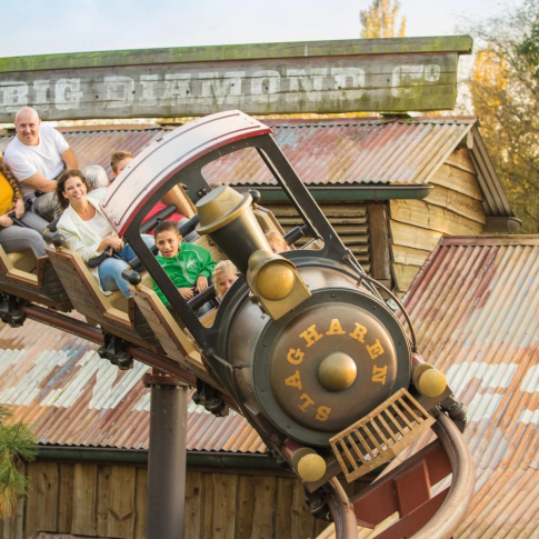 Voordelig naar Attractie- & Vakantiepark Slagharen