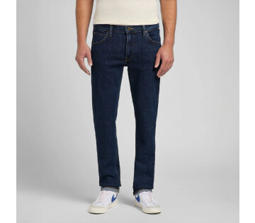 De voorzijde van de Lee Jeans Daren Deep Dark Stone. 