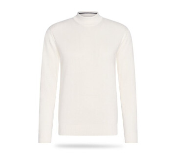 De Cappuccino Kosmo Turtleneck Trui in de kleur gebroken wit. 