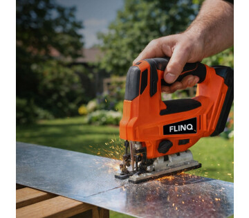 FlinQ 18V decoupeerzaag productfoto op witte achtergrond