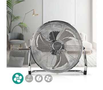 Nedis Retro vloerventilator van 40 cm in een moderne woonkamer met stijlvolle chromen afwerking.