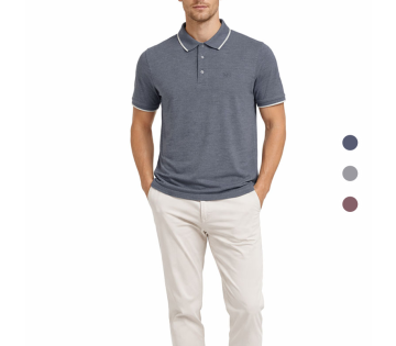 Heren polo Mario Russo Alessio met knoopjes in blauw met beige broek