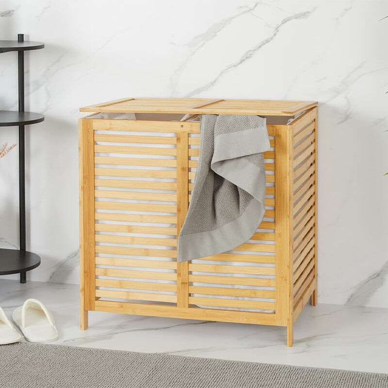 De Lifa Bathing Dubbele Bamboe Wasmand heeft een stijlvol ontwerp.