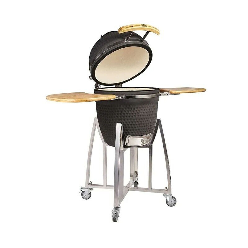 Buccan Sunbury Smokey Egg Large kamado BBQ met open deksel en uitgeklapte bamboe zijtafels op een verrijdbaar RVS onderstel.