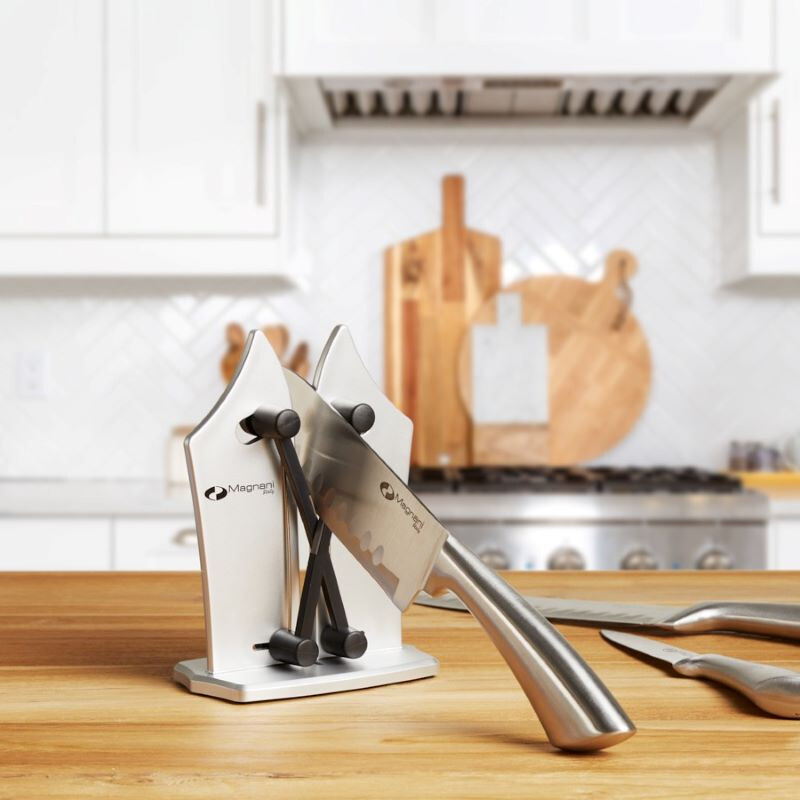 Magnani Messenslijper in sfeersetting.