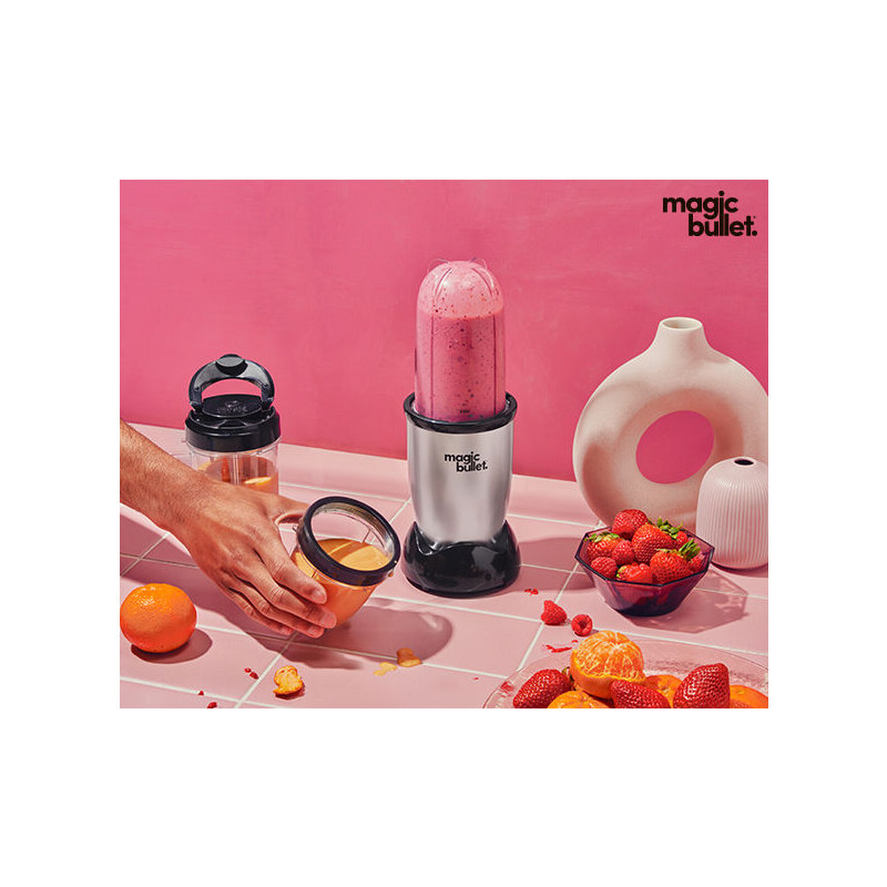 De magic bullet is een veelzijdige blender die geleverd wordt met enkele handige accessoires. 