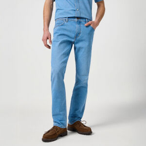 De voorzijde van de Wrangler Greensboro Mist. 