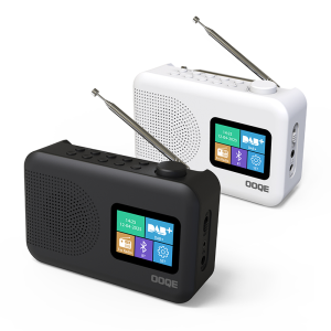 OOQE TUNE PRO DAB+ (NOOD)RADIO in zwart en wit.