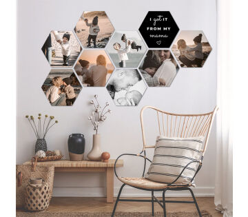 Met de Canvas Company Foto's op Hexagon Voucher kun je een unieke fotocollage creëren. Met de Canvas Company Foto's op Hexagon Voucher kun je een unieke fotocollage creëren.