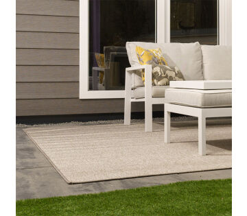 Het Xilento Premium Outdoor vloerkleed in gevlochten beige. Het Xilento Premium Outdoor vloerkleed in gevlochten beige.