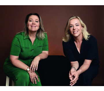 Nynke de Jong & Esther Groenenberg - Het leven: een handleiding in Winschoten