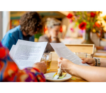 Mei-inoar lêze in Joure