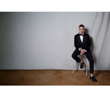 Douwe Bob & Orkest Koninklijke Luchtmacht - Christmas special in Leeuwarden