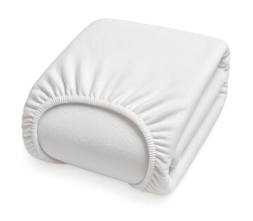 Gevouwen wit molton hoeslaken van Ten Cate, gemaakt van 100% geweven katoen met elastiek rondom.