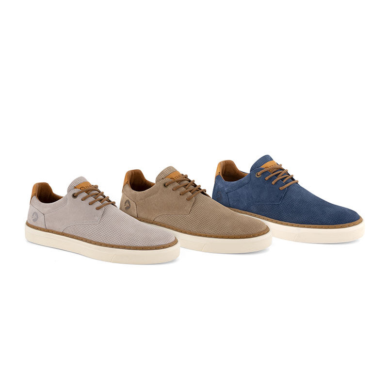 De Travelin' Chetton Herenschoenen zijn beschikbaar in de kleur grijs, zand en blauw. De Travelin' Chetton Herenschoenen zijn beschikbaar in de kleur grijs, zand en blauw.