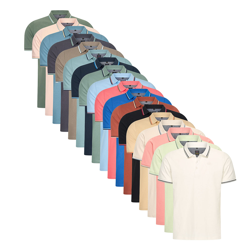 De Mario Russo Edward Polo is een stijlvolle polo welke verkrijgbaar is in verschillende kleuren en maten.