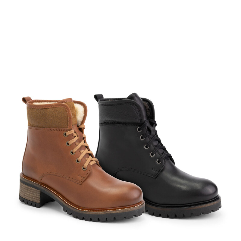 Mysa Dames Veterlaarzen Daphne in cognac en in zwart.