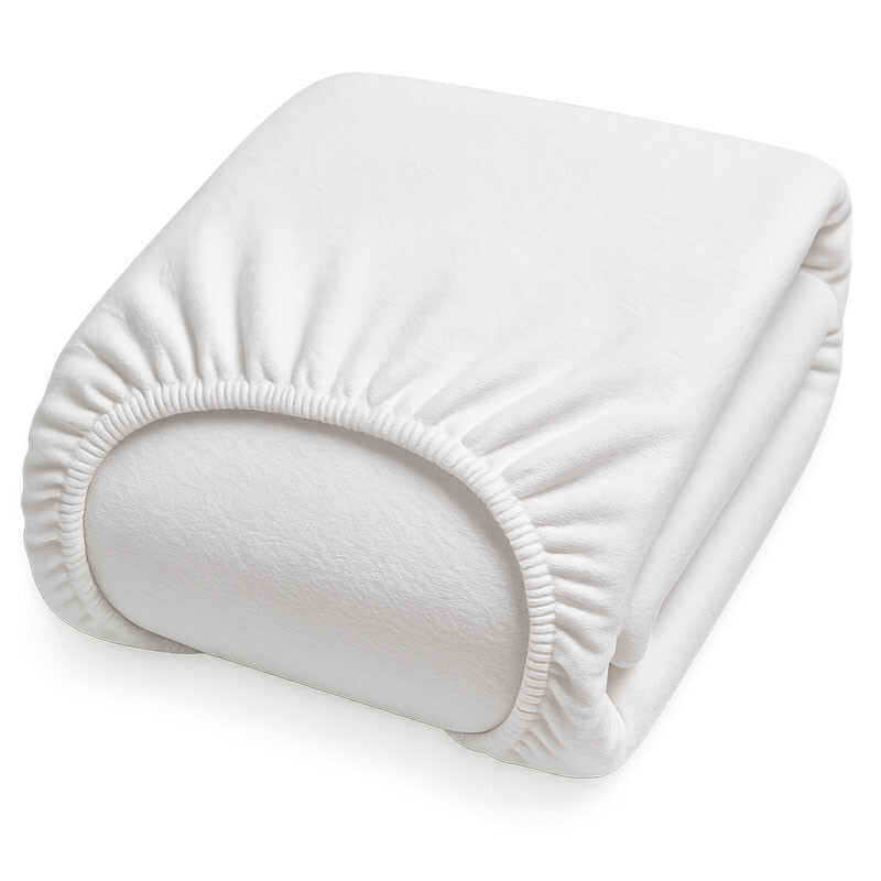 Gevouwen wit molton hoeslaken van Ten Cate, gemaakt van 100% geweven katoen met elastiek rondom.