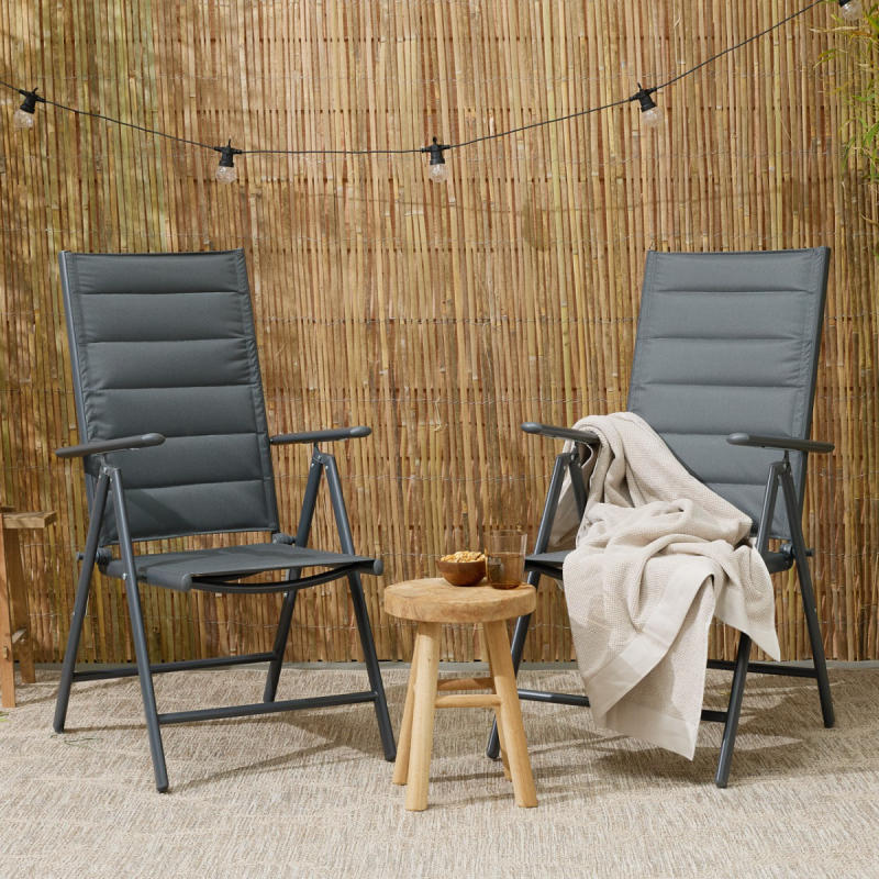 Set van 2 909 Outdoor Premium Tuinstoelen met Padding.