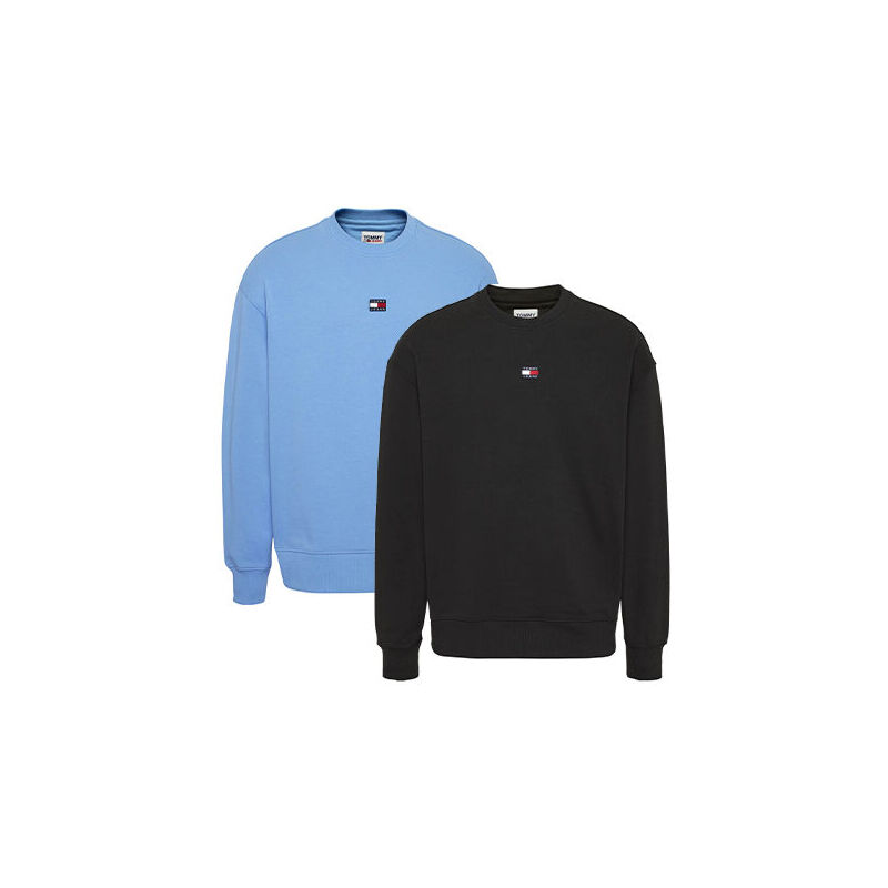 De Tommy Jeans Relax Badge Crew Sweater voor heren is verkrijgbaar in skysail en zwart. 