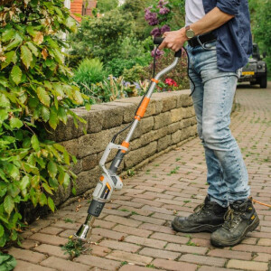 Batavia Maxxheat 2500W Multi-Onkruidbrander, BBQ-aansteker & Heteluchtpistool in actie